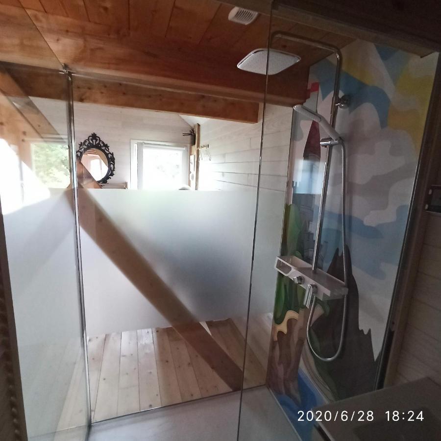 Une Tiny House A Decouvrir Au Coeur De La Cite ! คองเทร็กเซวิลล์ ภายนอก รูปภาพ